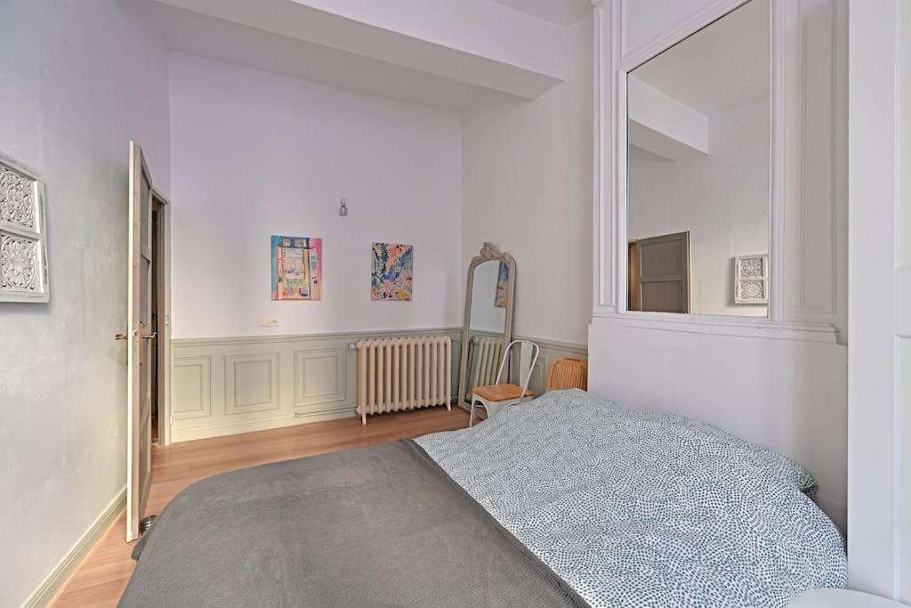 Au Coeur D'avignon - 2 Mins Du Palais - Terrasse Isolee Appartement Avignon