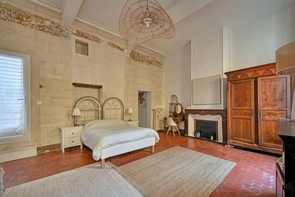 Apartment Au Coeur D'avignon - 2 Mins Du Palais - Terrasse Isolee